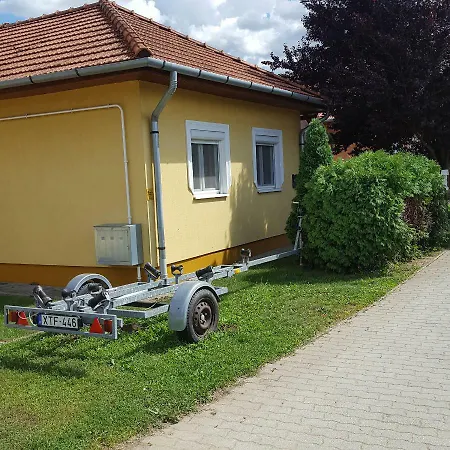 Pensjonat Juli Vendeghaz Abádszalók