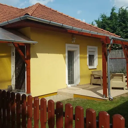 Pensjonat Juli Vendeghaz Abádszalók